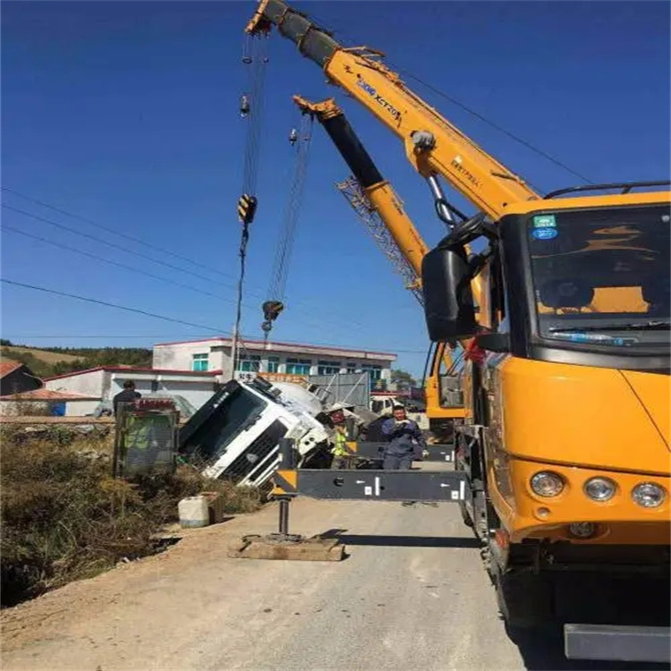 保靖吊车道路救援多少钱